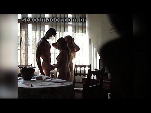❤️ Prietenii sexuali invită un bărbat uriaș și o partidă în trei cu el ☑ at porn ro.killvs.top ❌❤