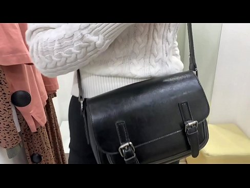 ❤️ Masturbarea în public a tinerei târfe FeralBerry cu un dildo în cabina de probă ☑ at porn ro.killvs.top ❌❤